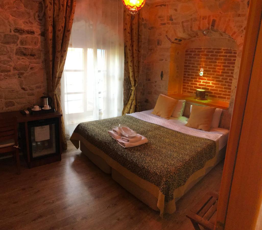 Foca Antik Otel Exterior foto