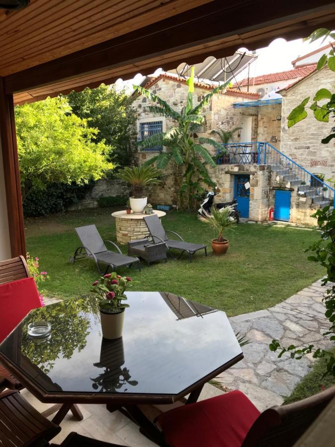 Foca Antik Otel Exterior foto